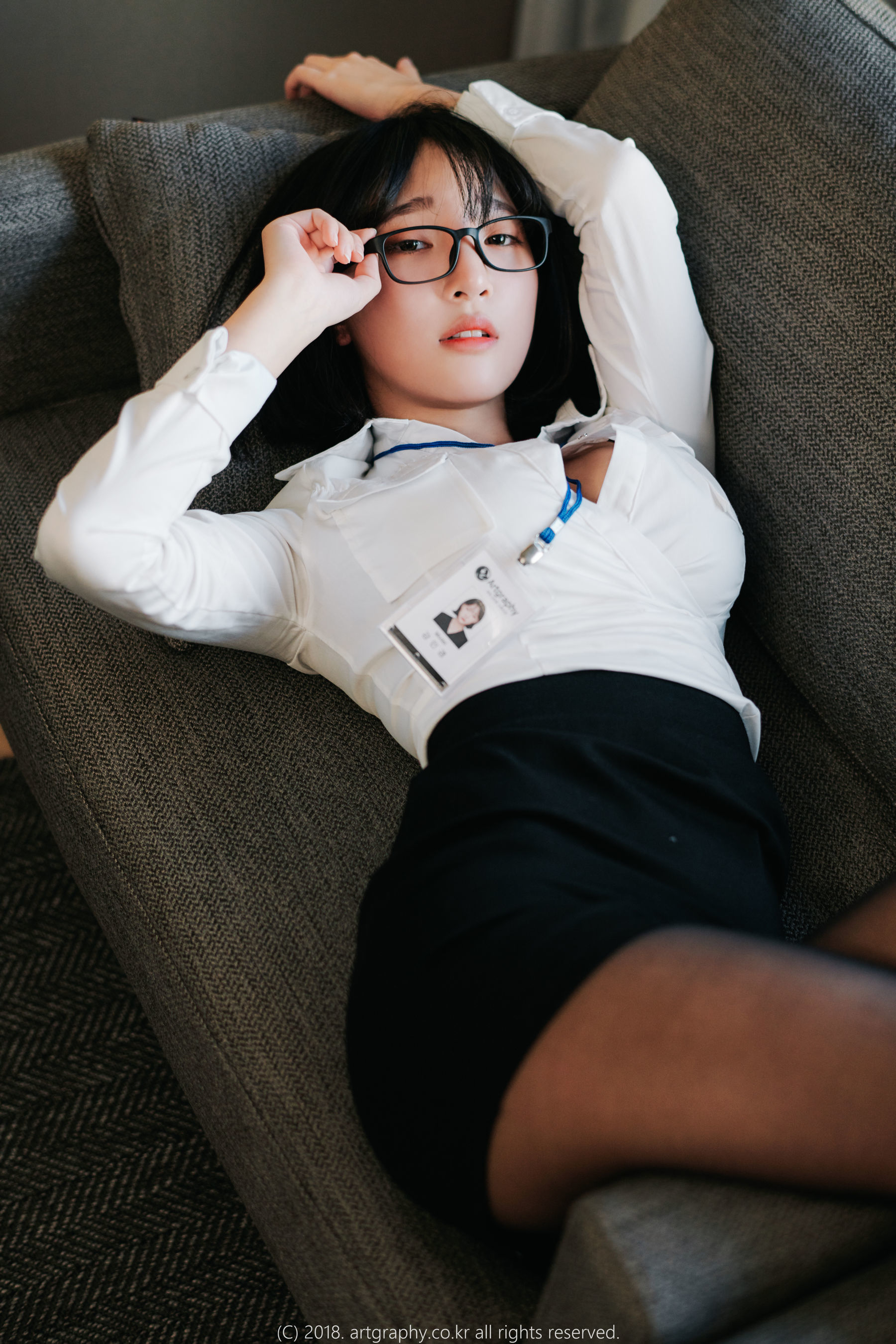 [ARTGRAVIA] VOL.042 巨乳少女姜仁卿 - 黑丝制服 女仆诱惑  第3张