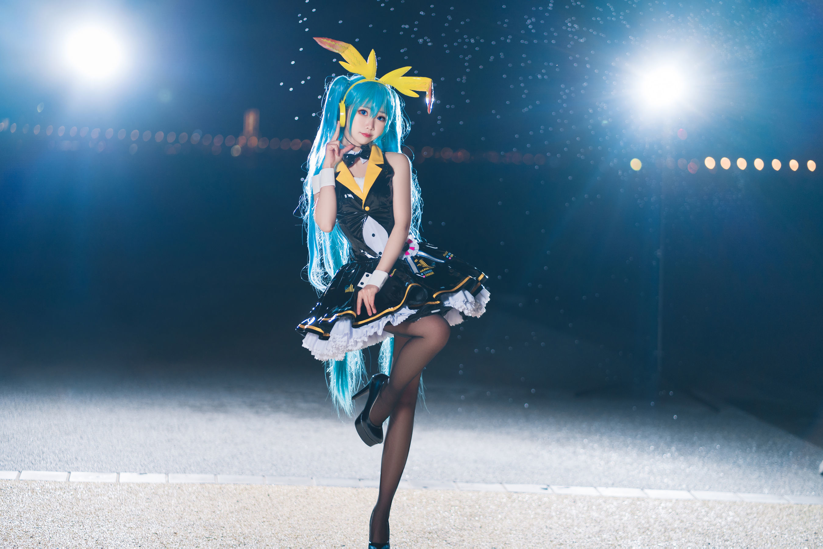 [萝莉COS] 面饼仙儿 - 初音Miku  第5张