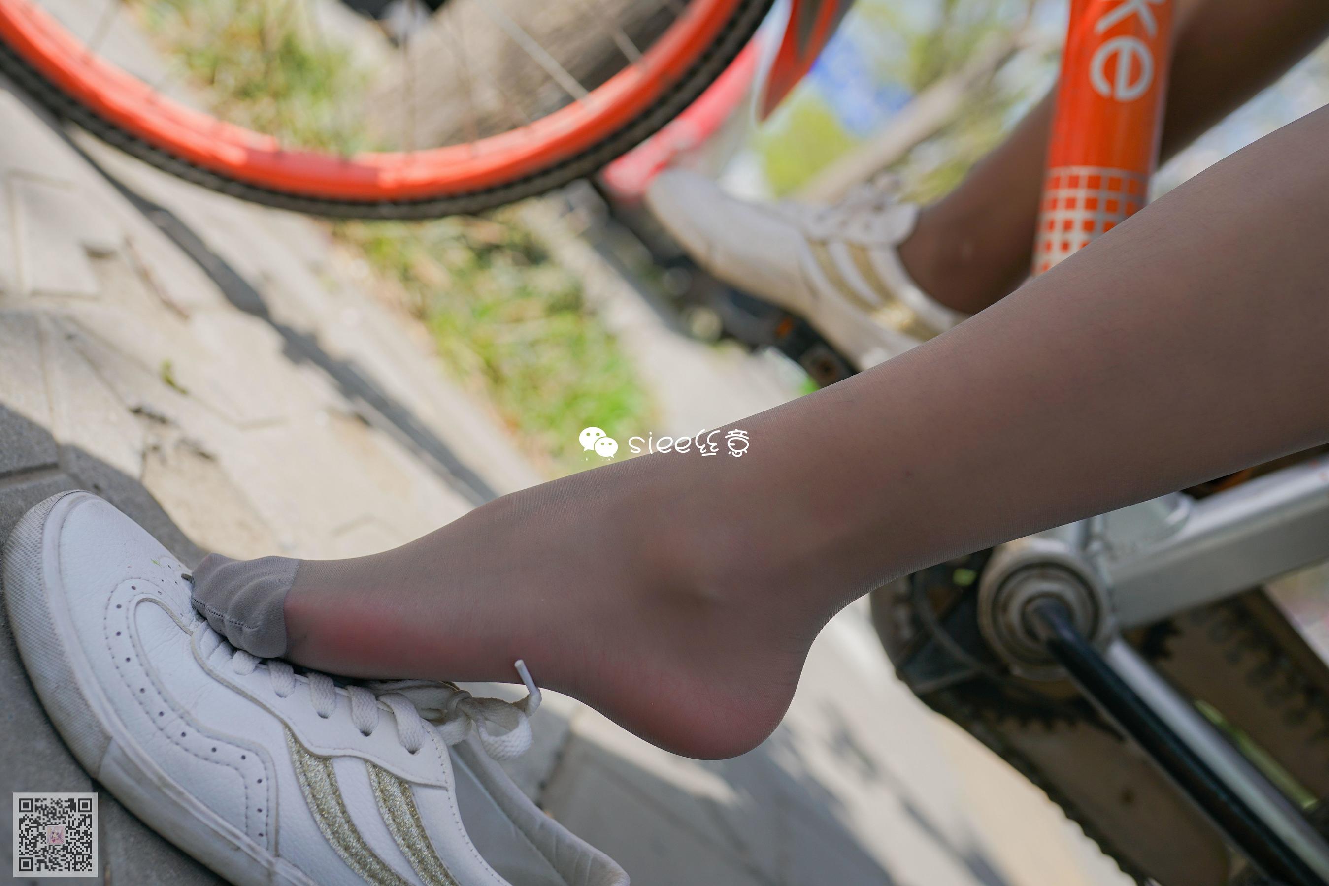 [丝意SIEE] 薇薇学姐 单车上的丝袜  第24张