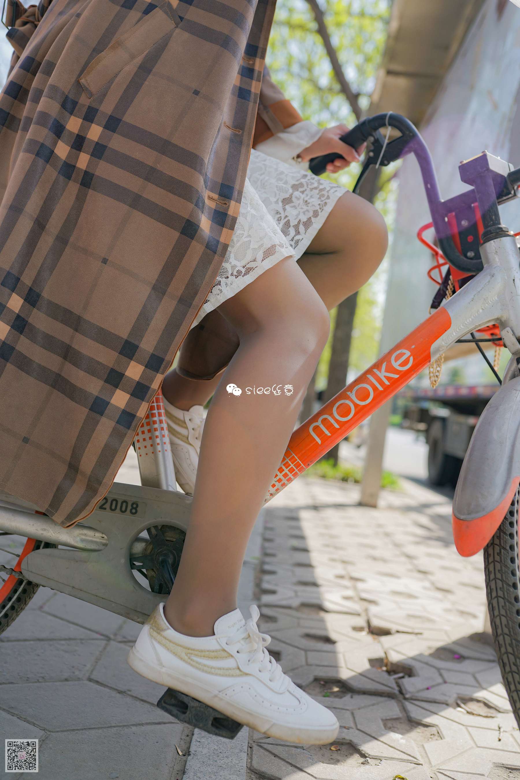[丝意SIEE] 薇薇学姐 单车上的丝袜  第27张