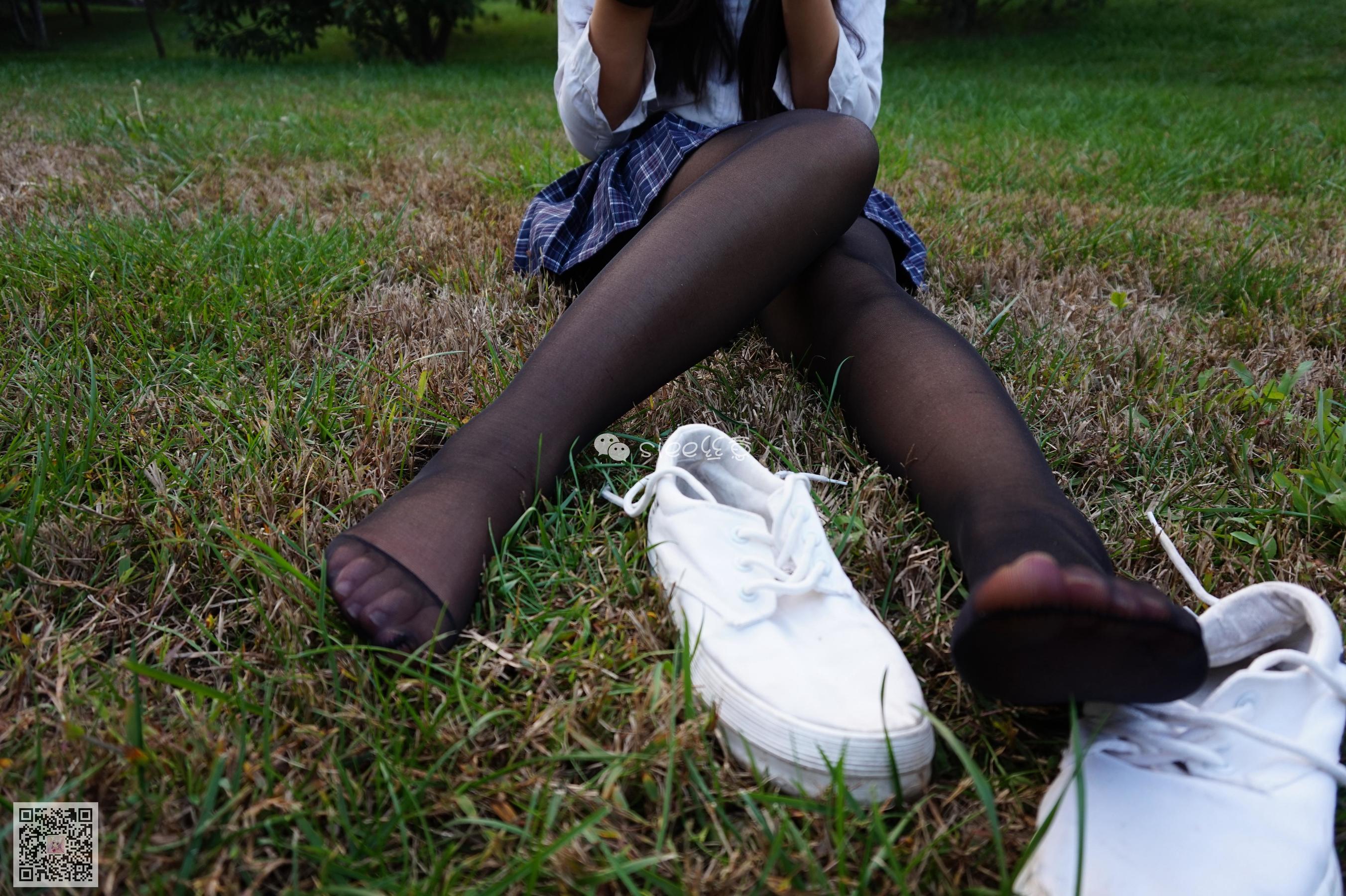 [丝意SIEE] No.001 曦曦 草坪黑丝  第10张