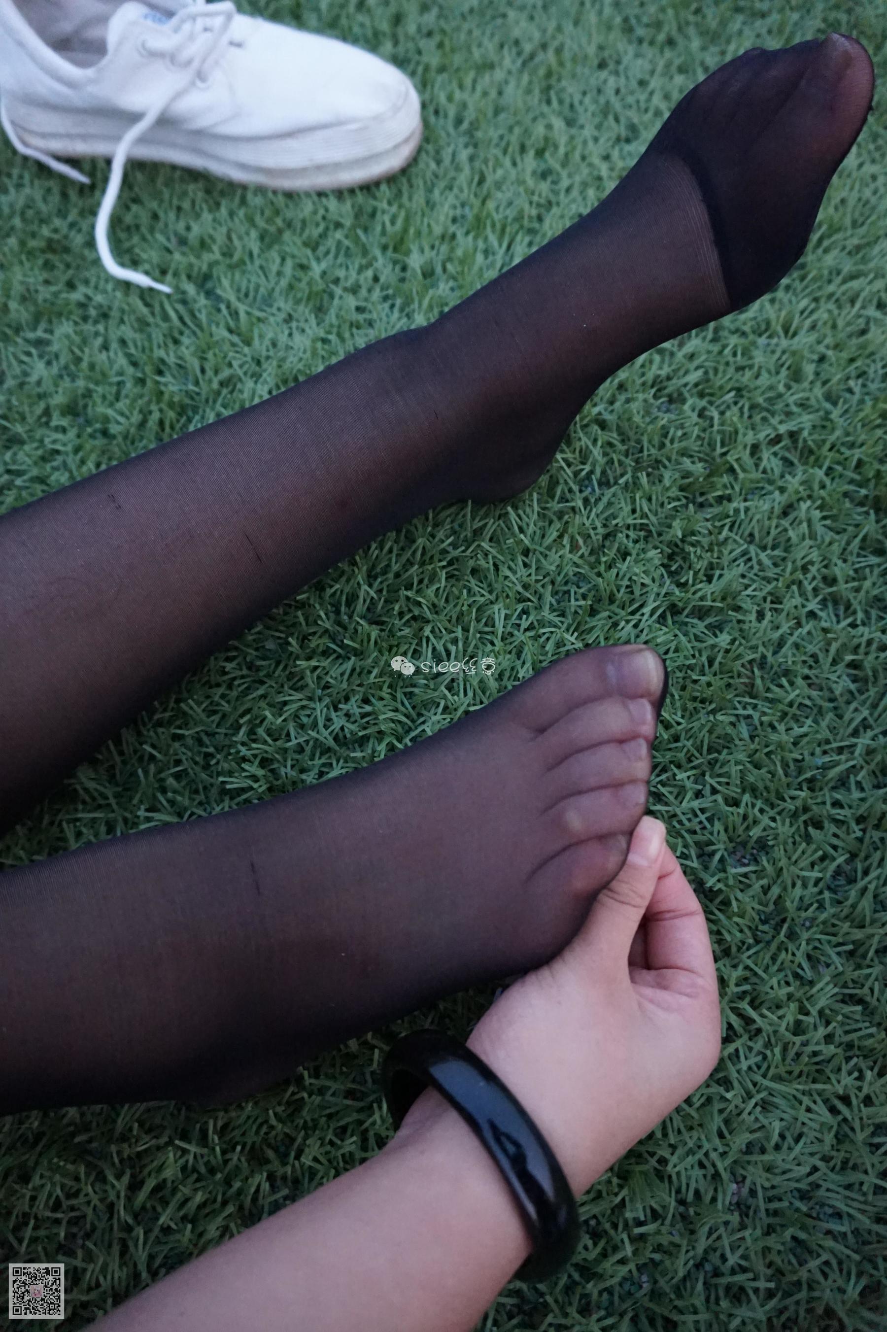 [丝意SIEE] No.006 曦曦 操场黑丝  第15张