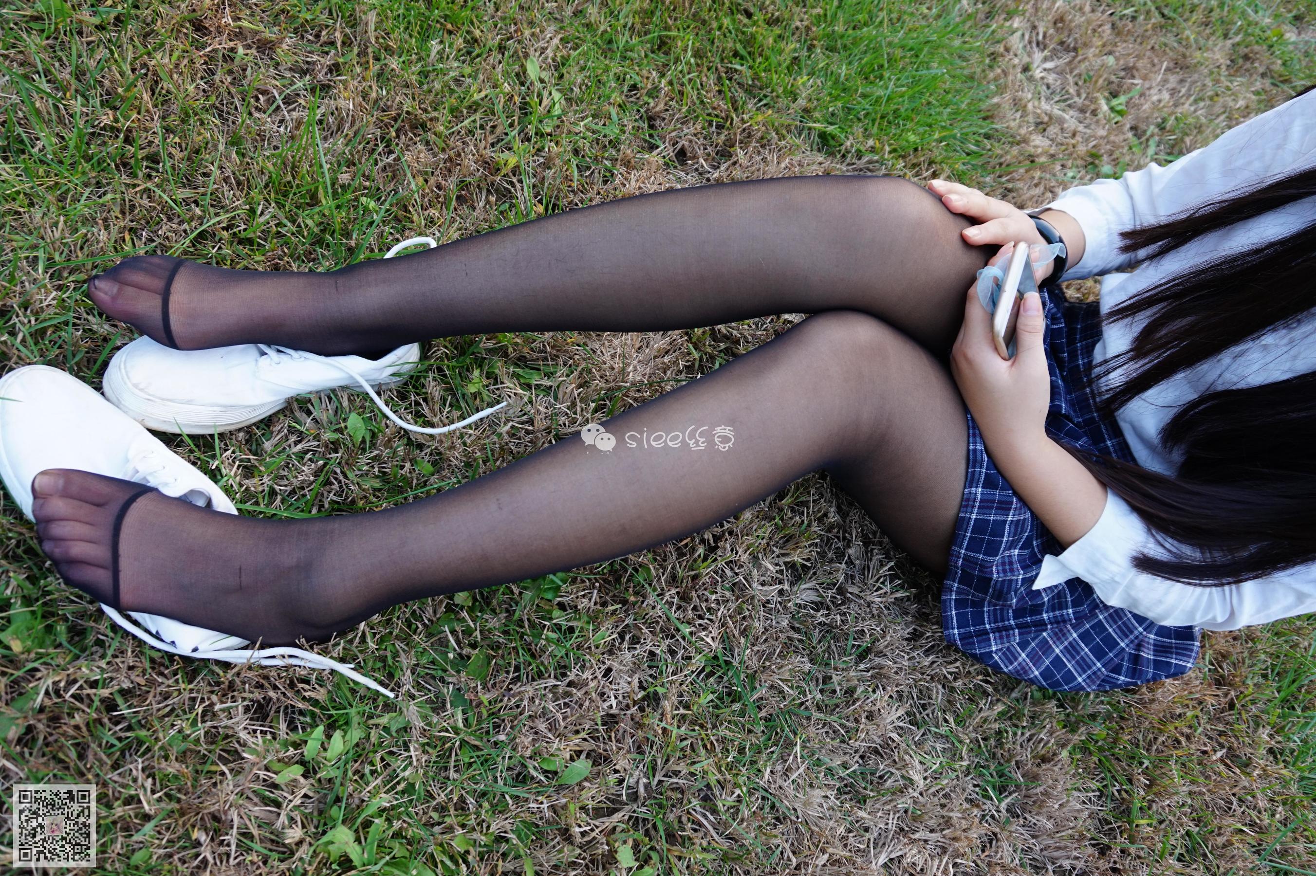 [丝意SIEE] No.001 曦曦 草坪黑丝  第20张