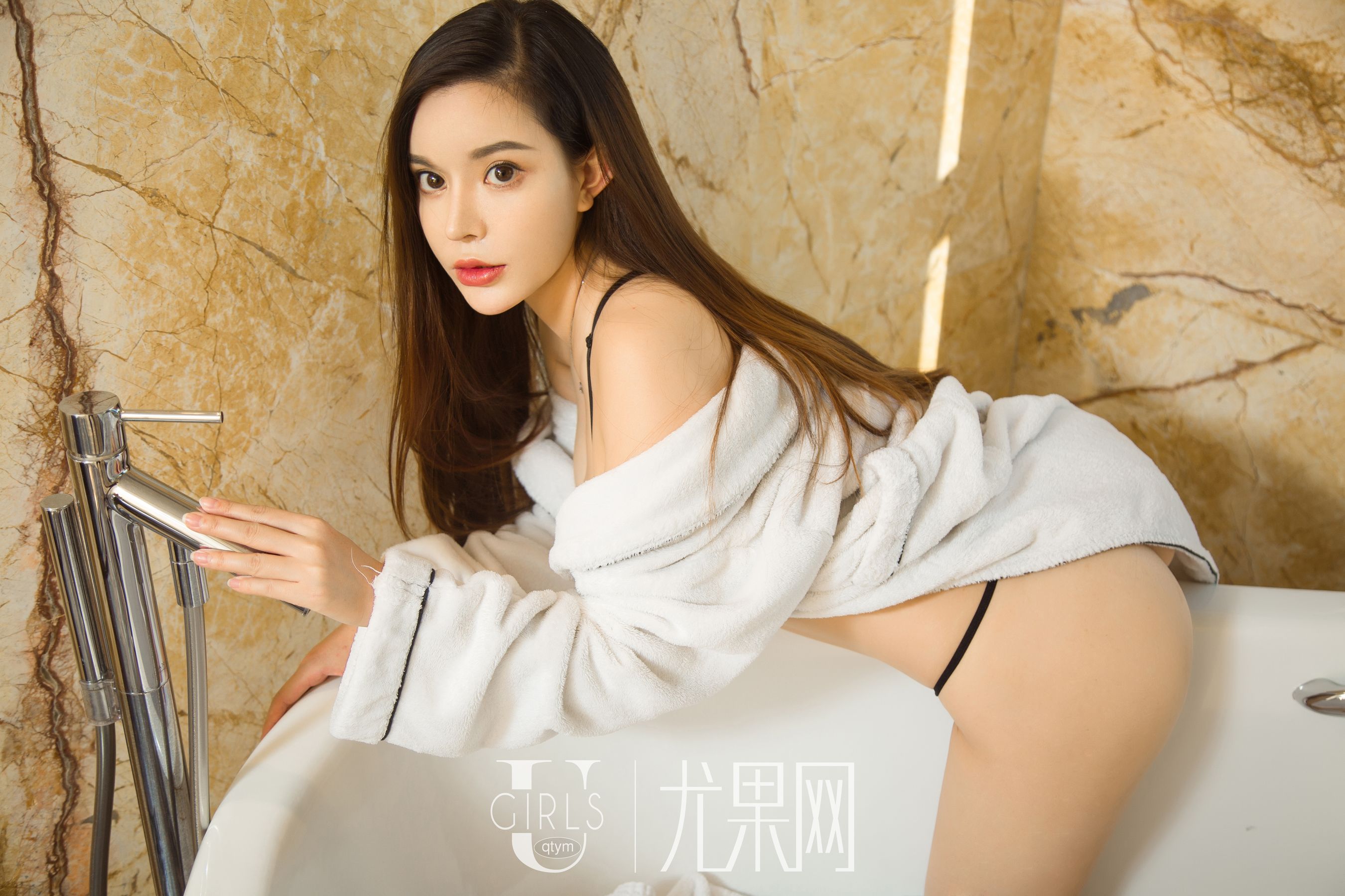 张之龄《诱惑的微笑》 [尤果网Ugirls] U334