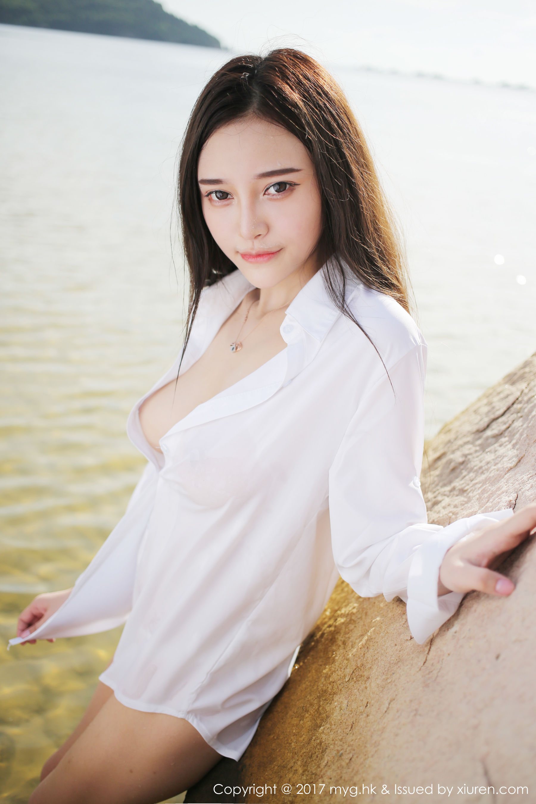 唐琪儿il《海边白衬衫 短裙系列》 [美媛馆MyGirl] VOL.259  第29张