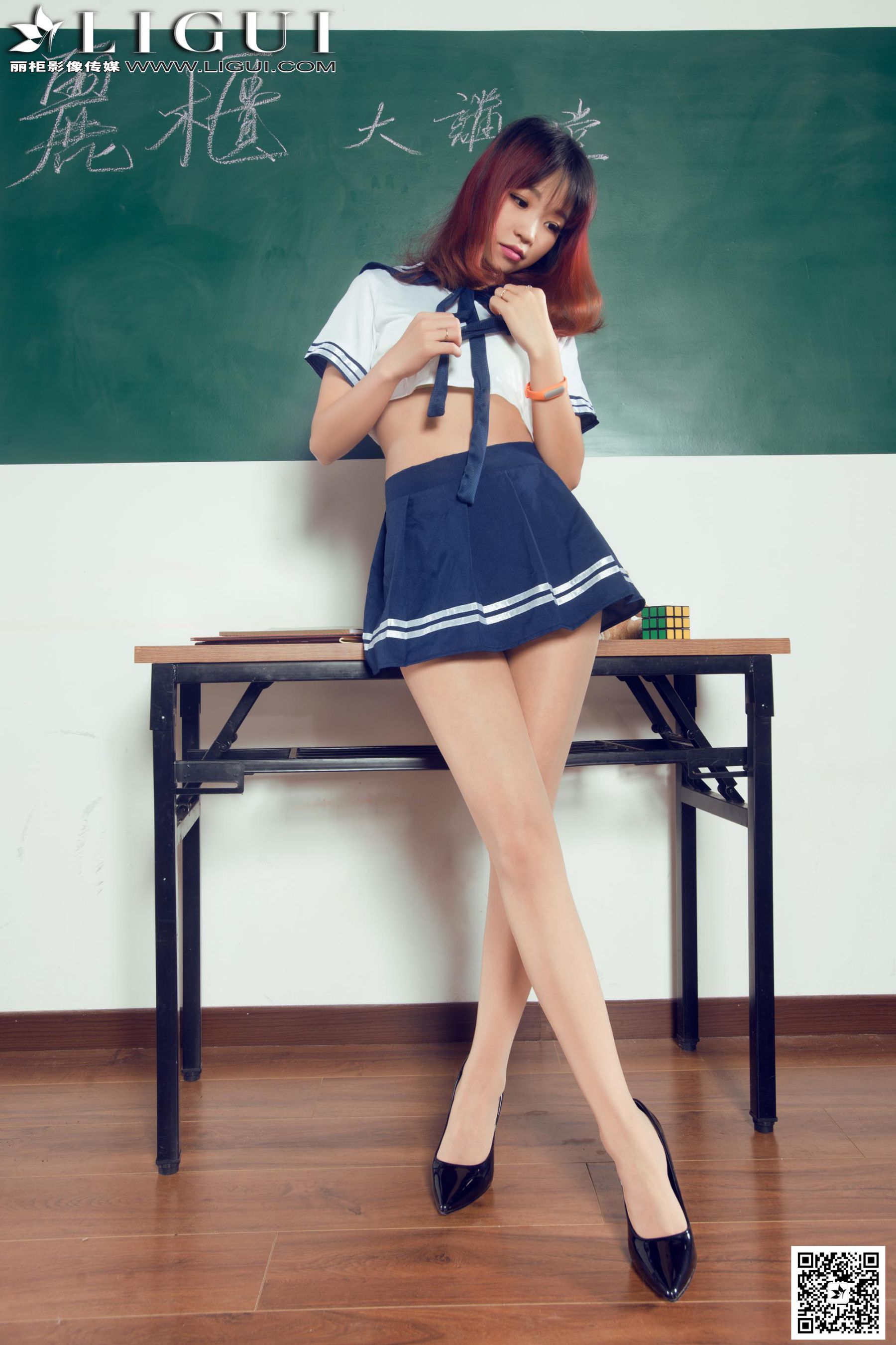 Model Liya《教室里的水手服校花》上下全集 [丽柜LiGui] 美腿玉足写真图片  第3张