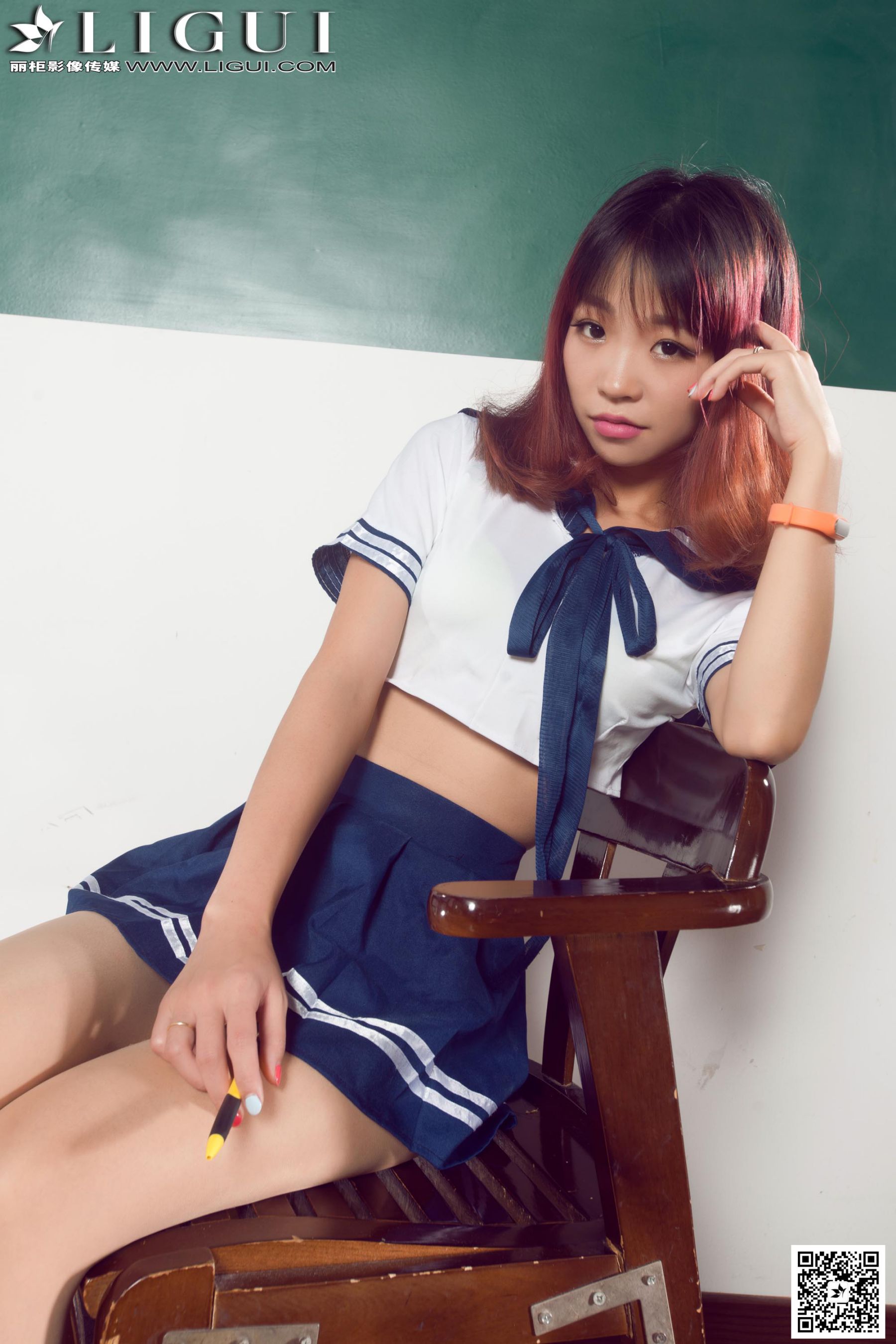 Model Liya《教室里的水手服校花》上下全集 [丽柜LiGui] 美腿玉足写真图片  第56张