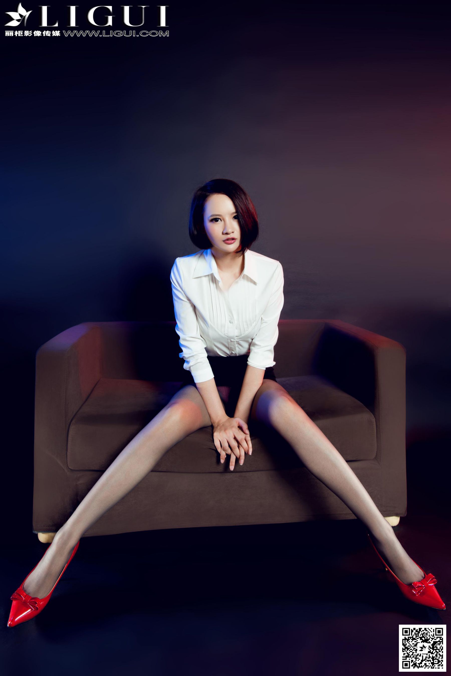 [丽柜LiGui] Model AMY《红高跟短发灰丝女郎》美腿玉足写真图片  第5张