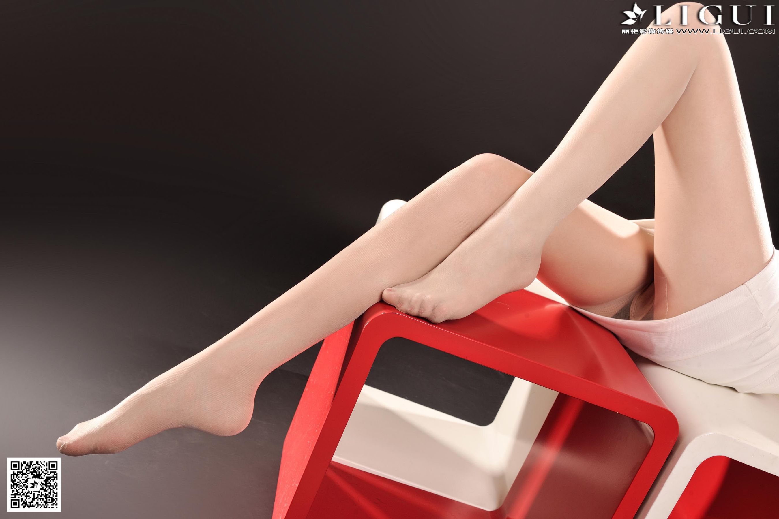 [丽柜LiGui] Model 可馨《高贵的丝足女郎》上中下全集 美腿玉足写真图片  第103张