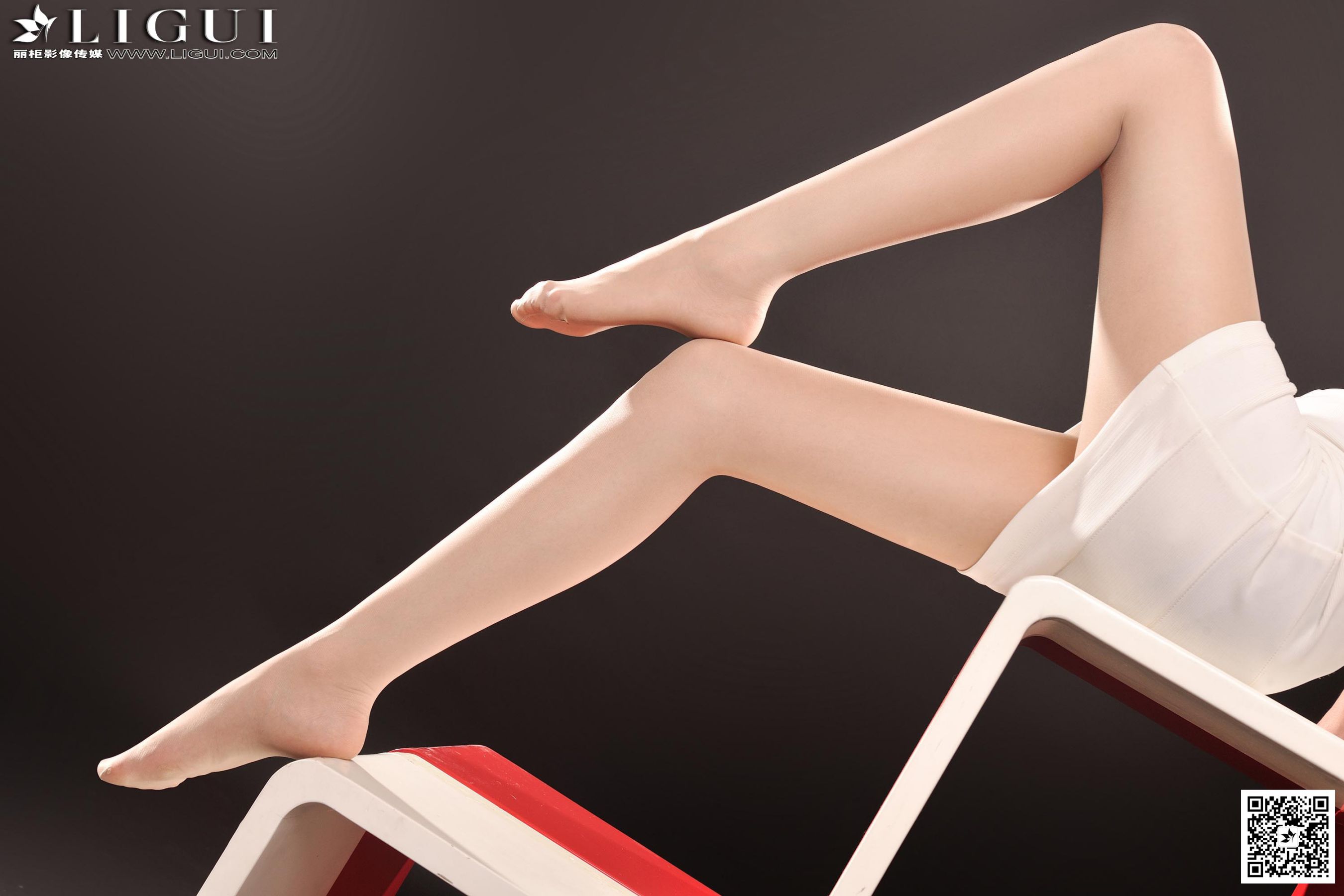 [丽柜LiGui] Model 可馨《高贵的丝足女郎》上中下全集 美腿玉足写真图片  第17张