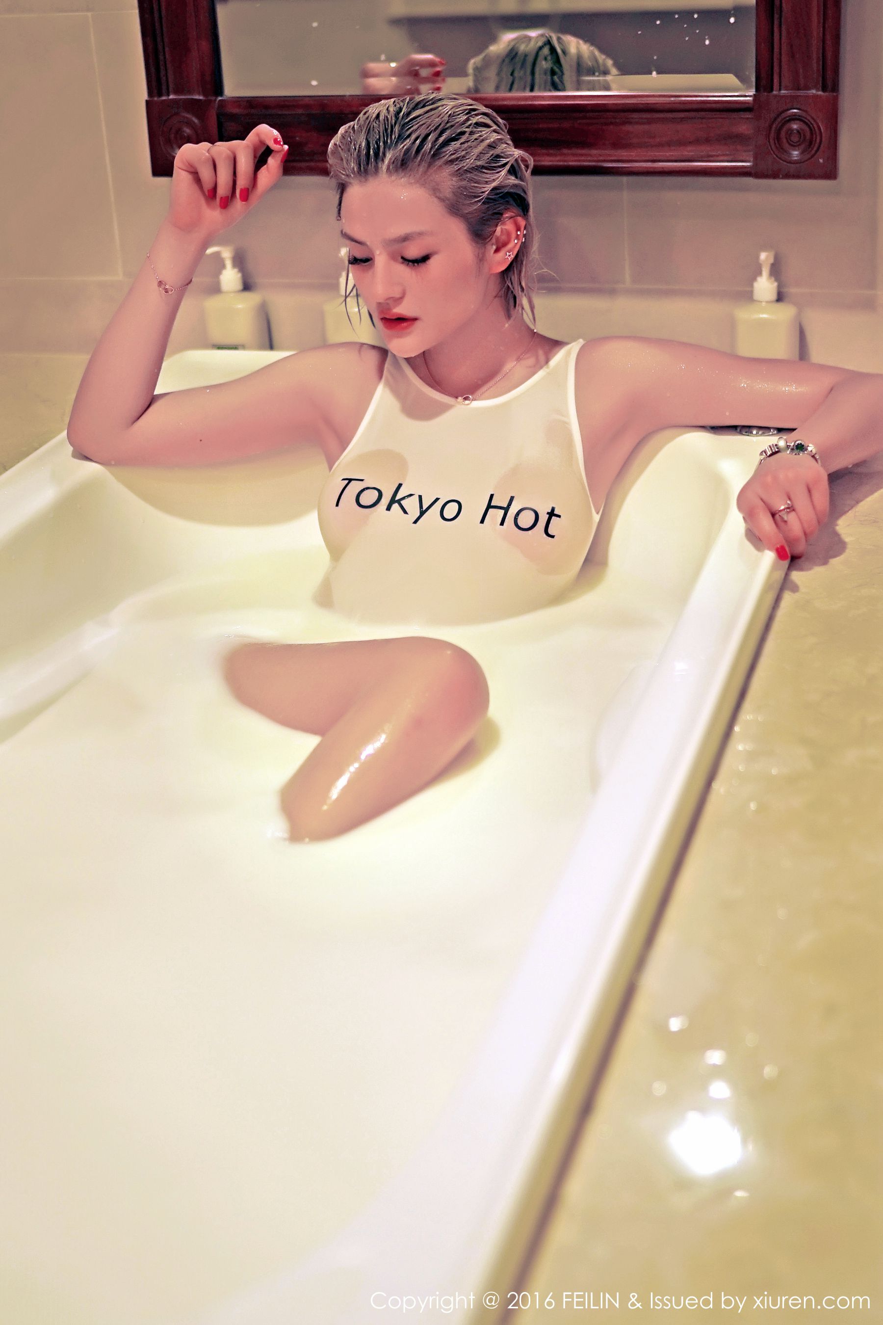 史雯Swan《Tokyo Hot湿身 蕾丝内衣》 [嗲囡囡FEILIN] Vol.037  第9张