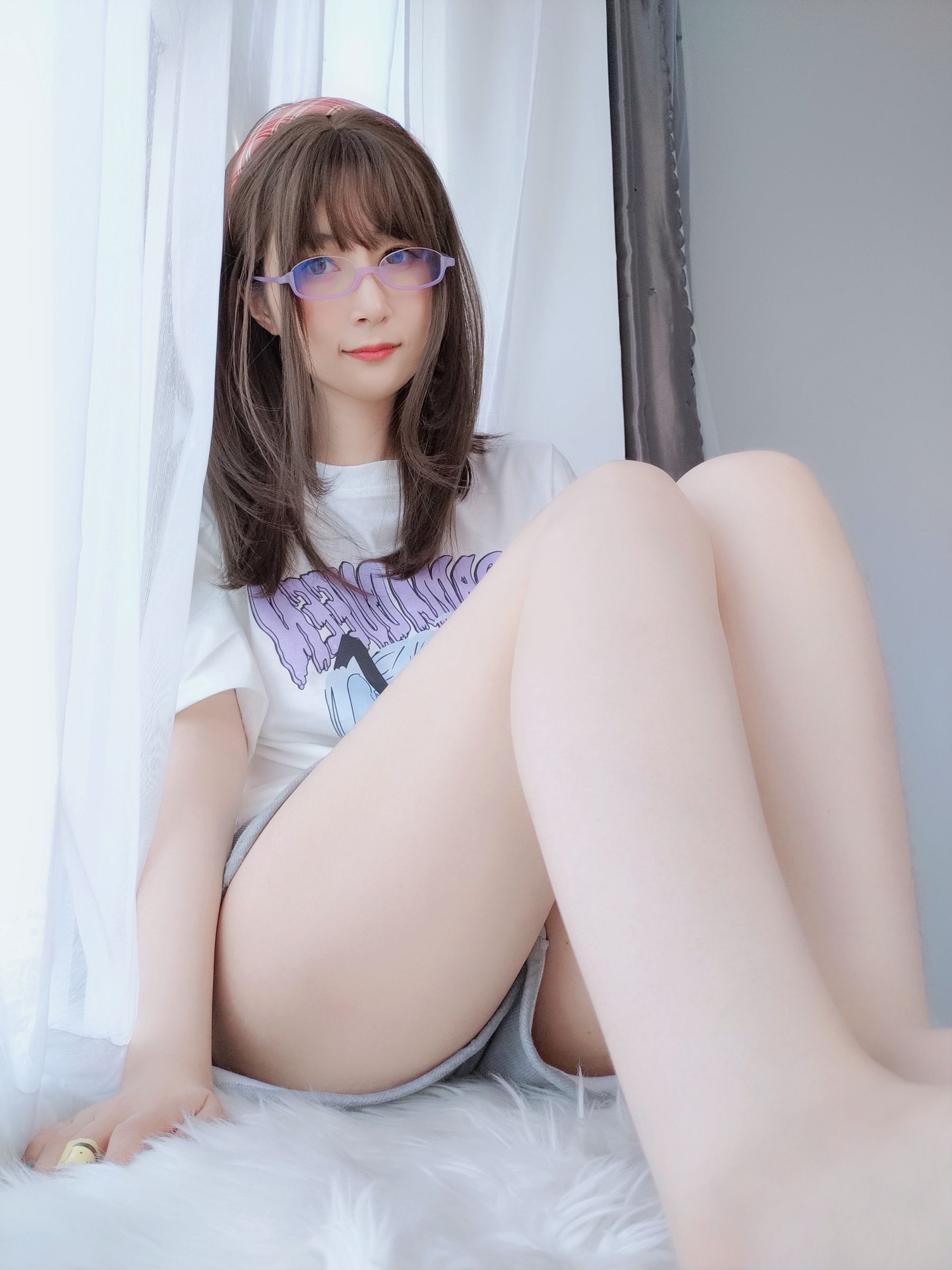 [网红COSER写真] Coser小姐姐白银 - 宅家女友  第10张