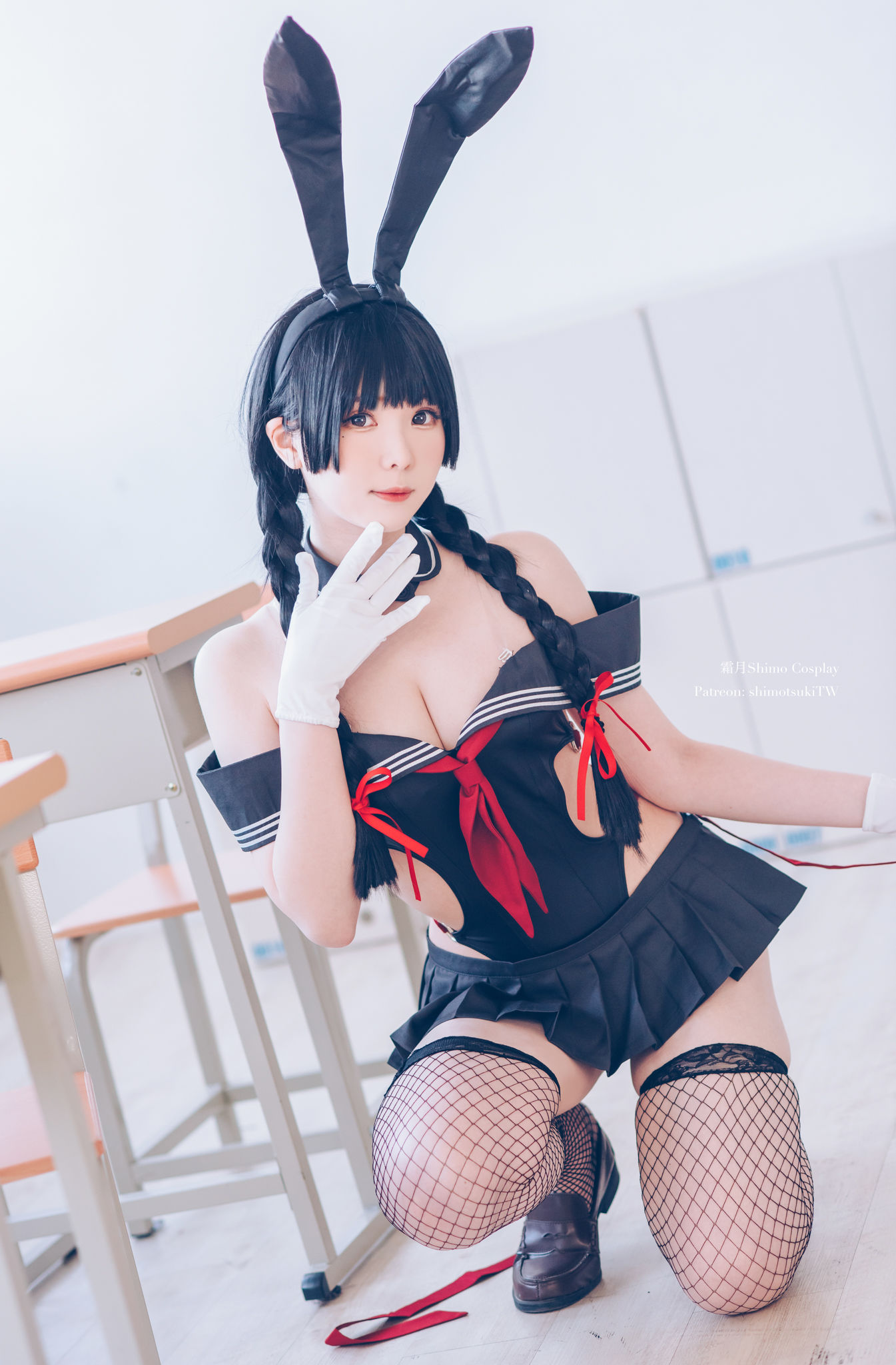  微博妹纸霜月shimo - 卯月桃子 水手服兔女郎 第1张