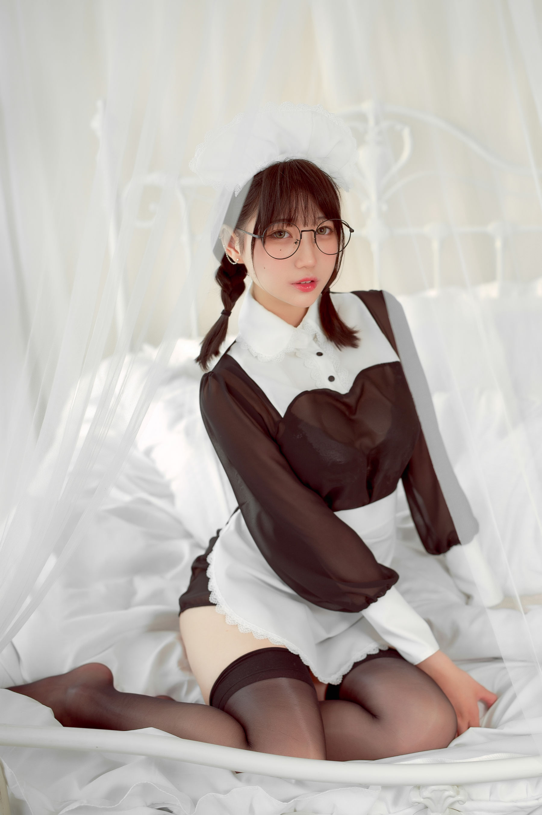  周叽是可爱兔兔 - 眼镜女仆 第18张