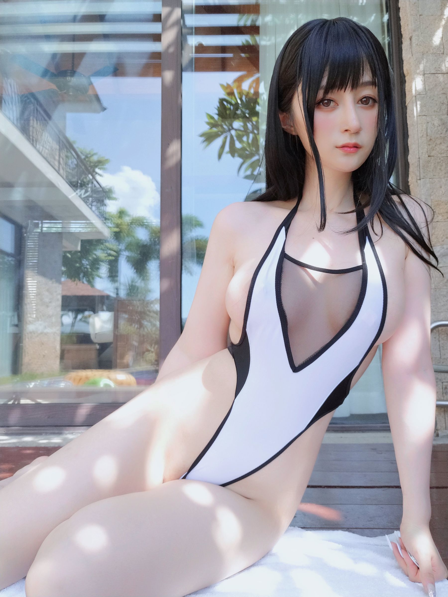  Coser小姐姐白银 - 黑白泳衣 第12张