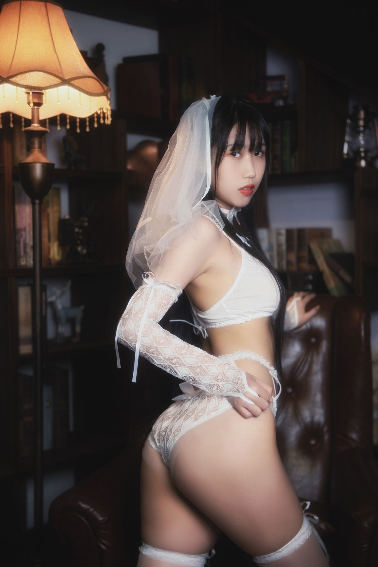  微博人气Coser不呆猫 - 白色情趣婚纱 第15张