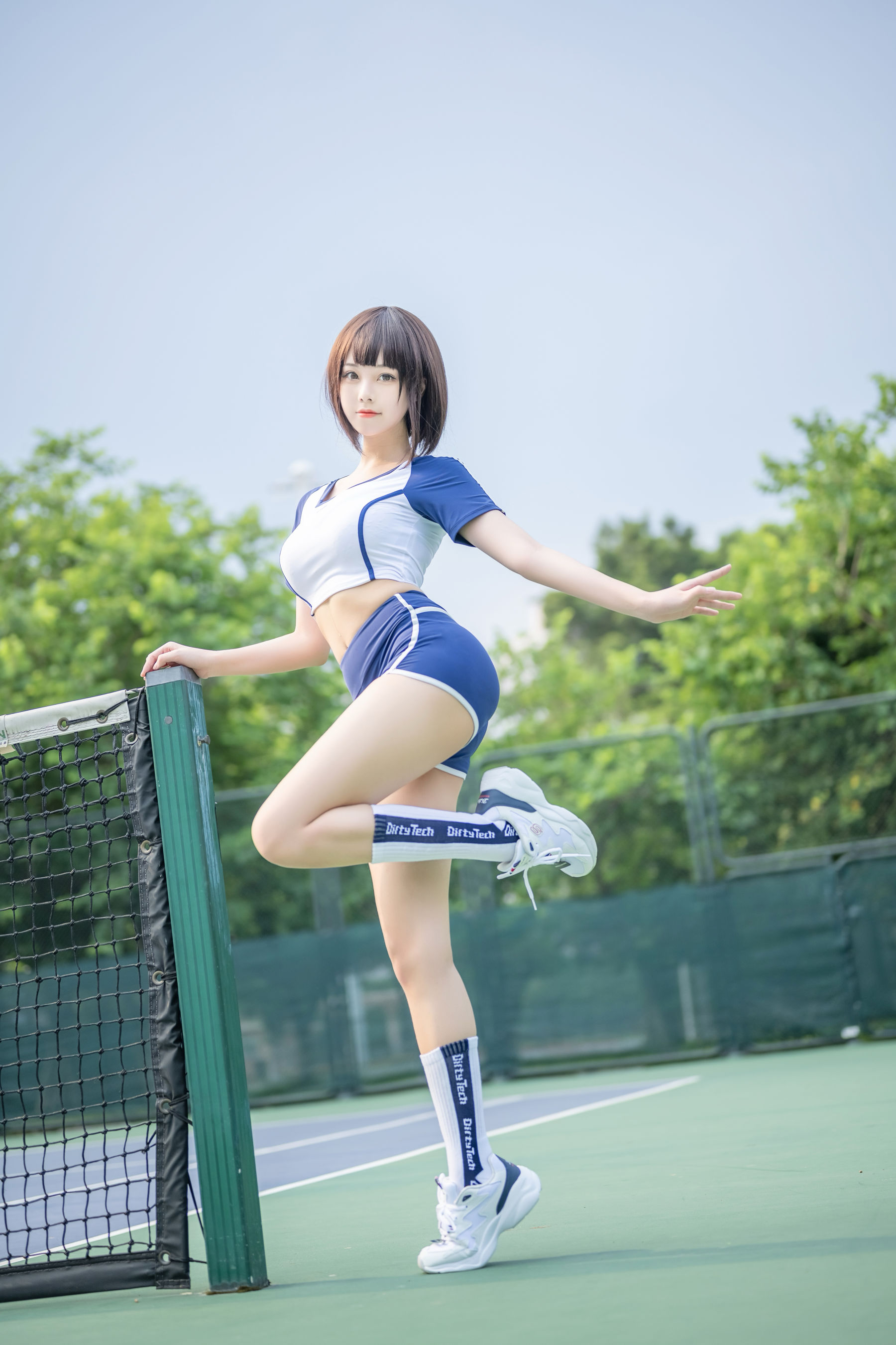  萌系小姐姐蜜汁猫裘 - 体操服 第11张
