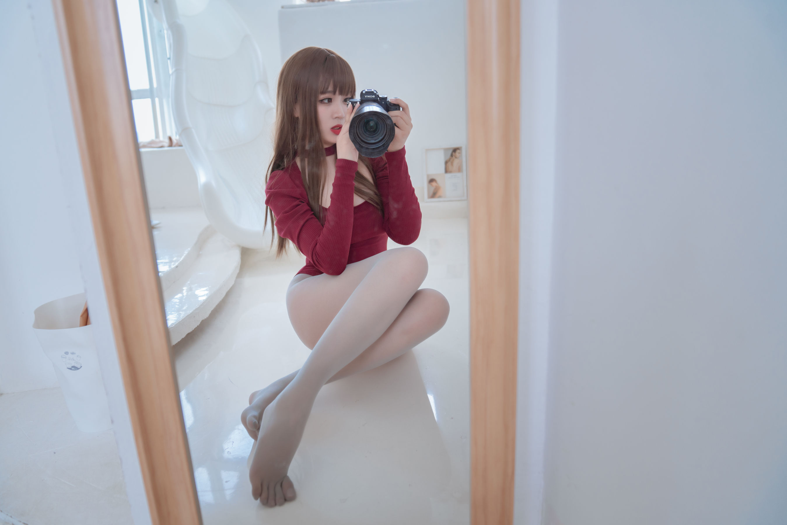  轩萧学姐 - 灰色五指袜 第68张