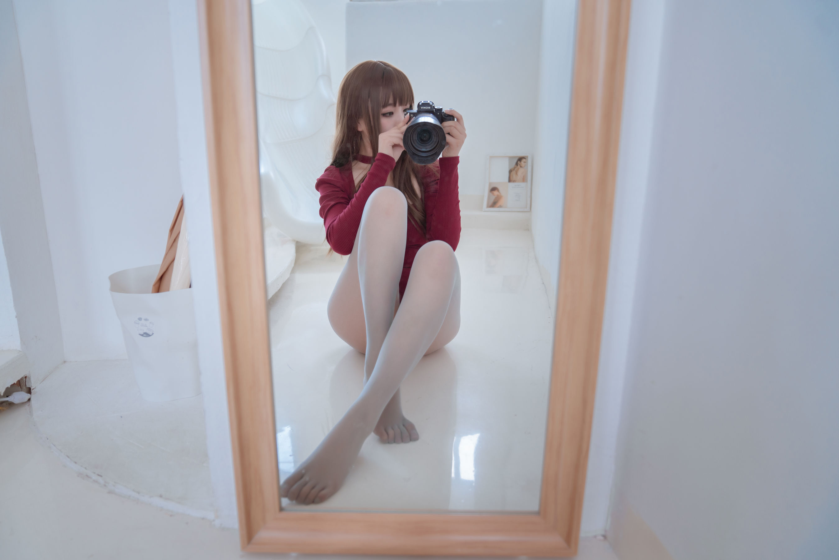  轩萧学姐 - 灰色五指袜 第69张