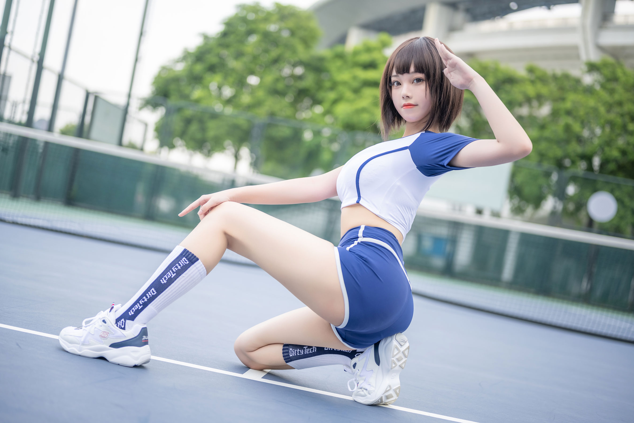  萌系小姐姐蜜汁猫裘 - 体操服 第13张