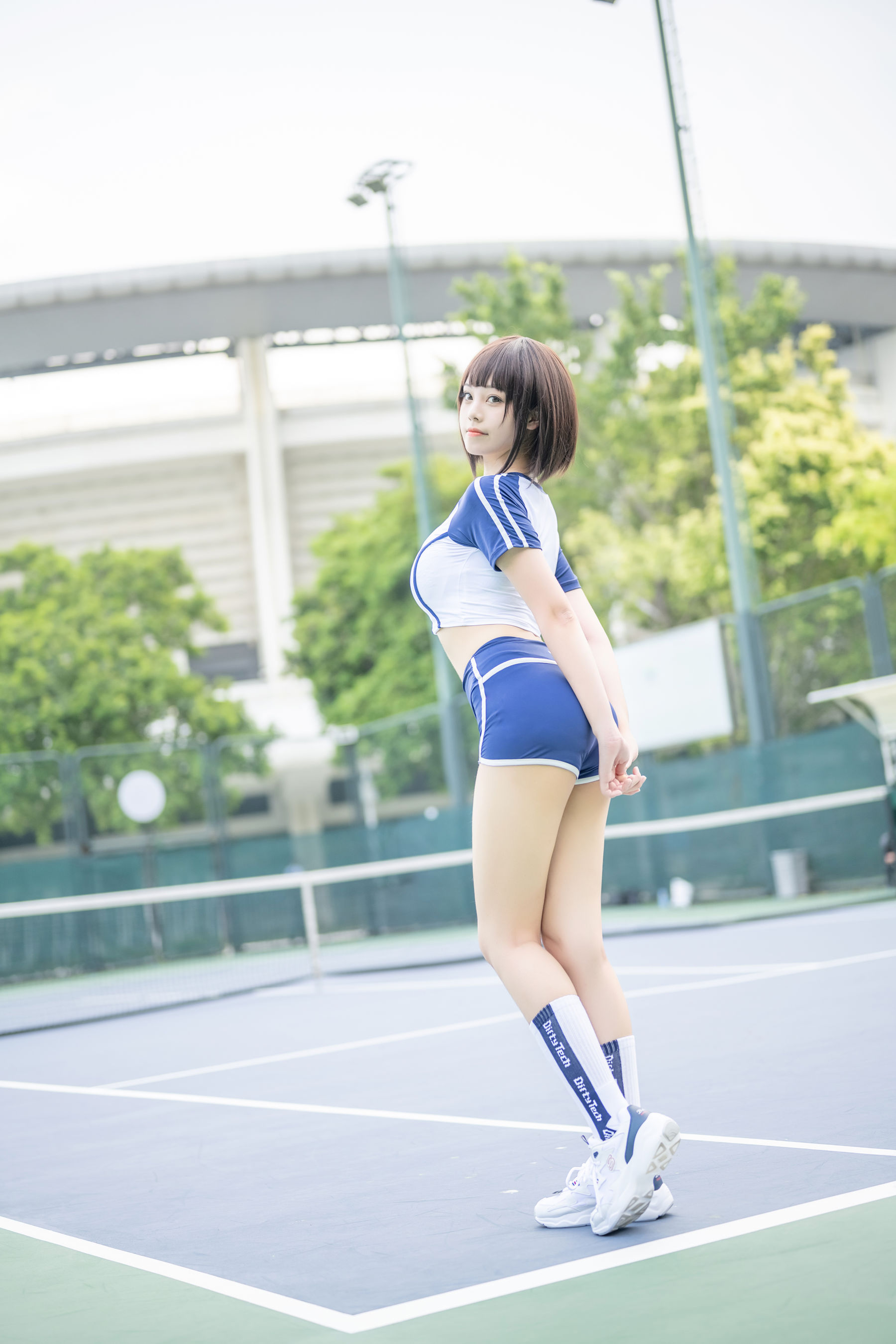  萌系小姐姐蜜汁猫裘 - 体操服 第3张