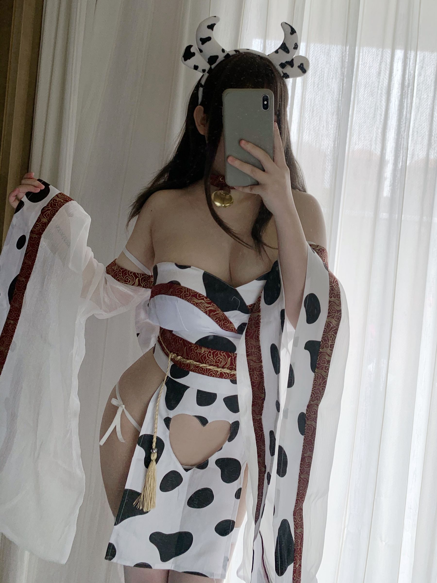  蜜桃少女是依酱呀 - 牛牛和服 第3张