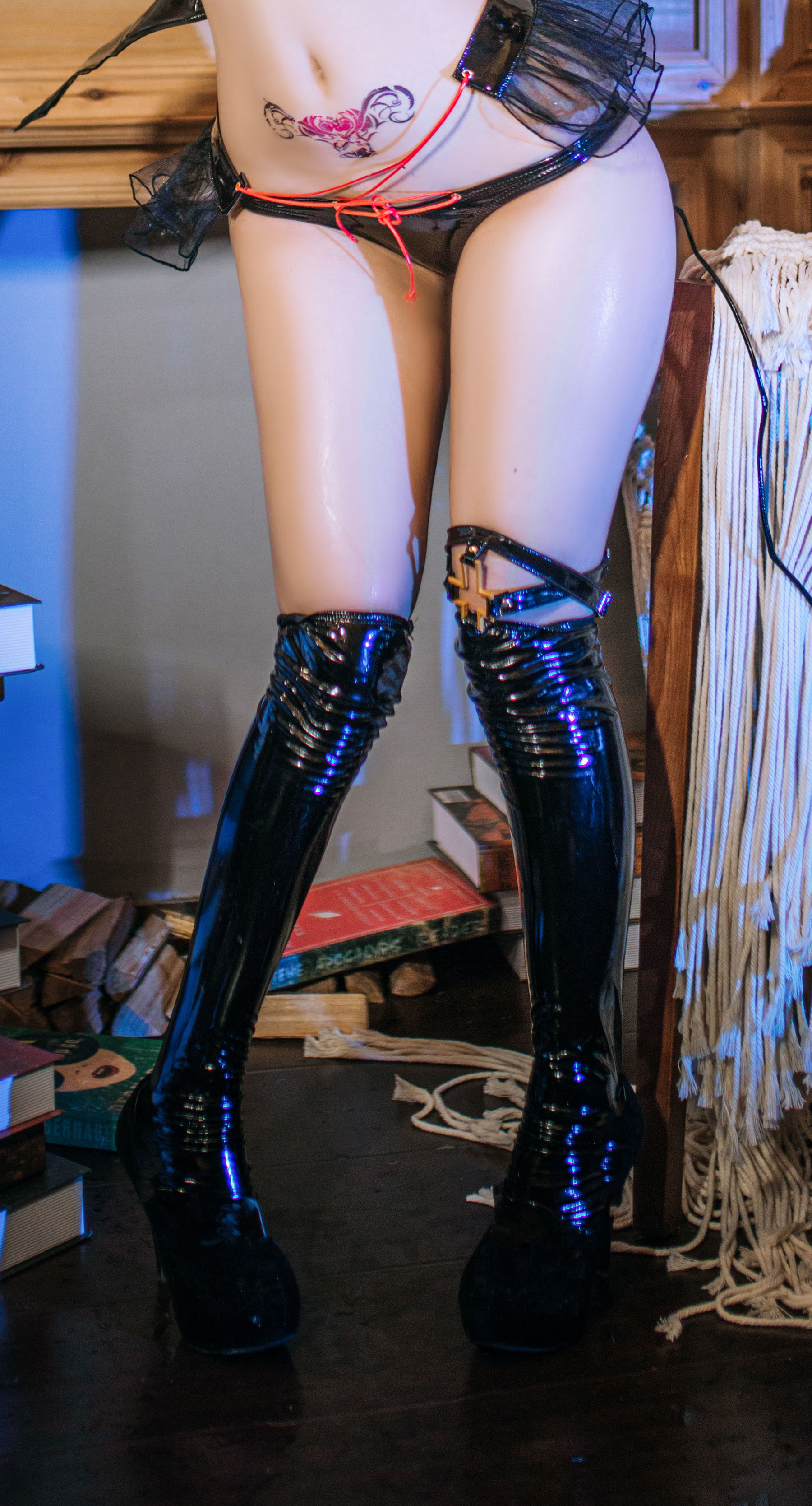 Cosplay日奈娇 - 束缚魅魔 第53张 Cosplay日奈娇 - 束缚魅魔 第53张