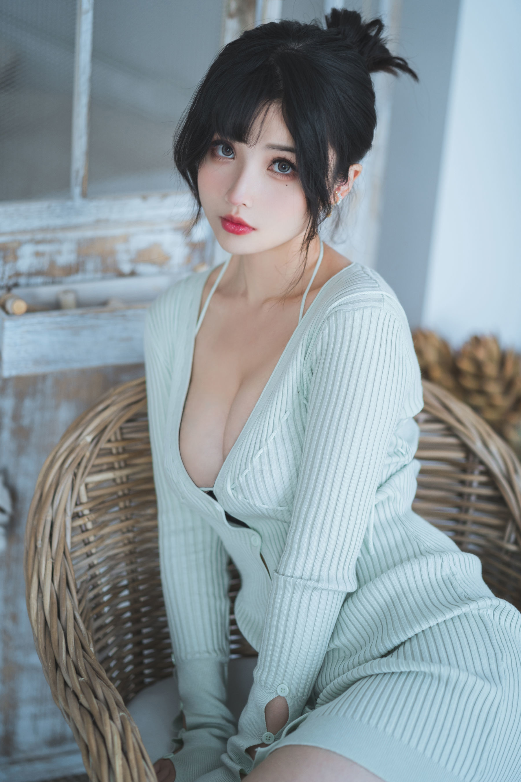  COS福利rioko凉凉子 - 人妻毛衣 第9张