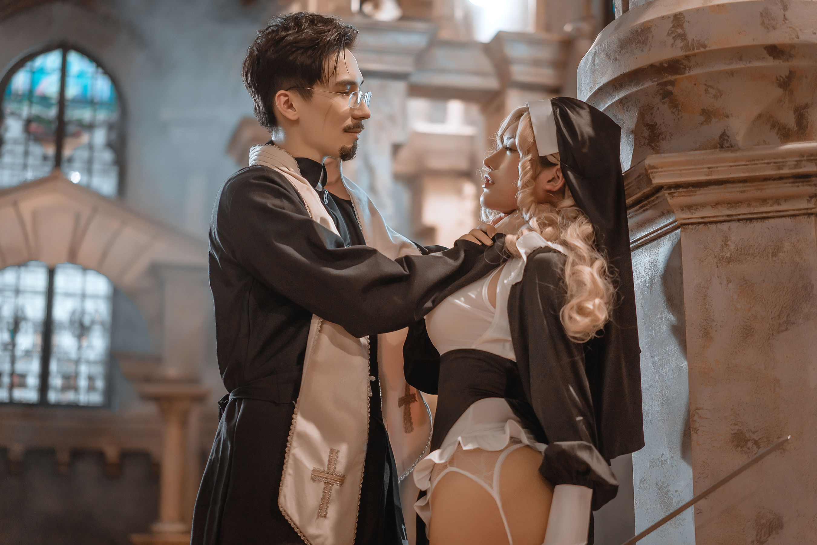  一笑芳香沁写真 - 神父修女 第16张