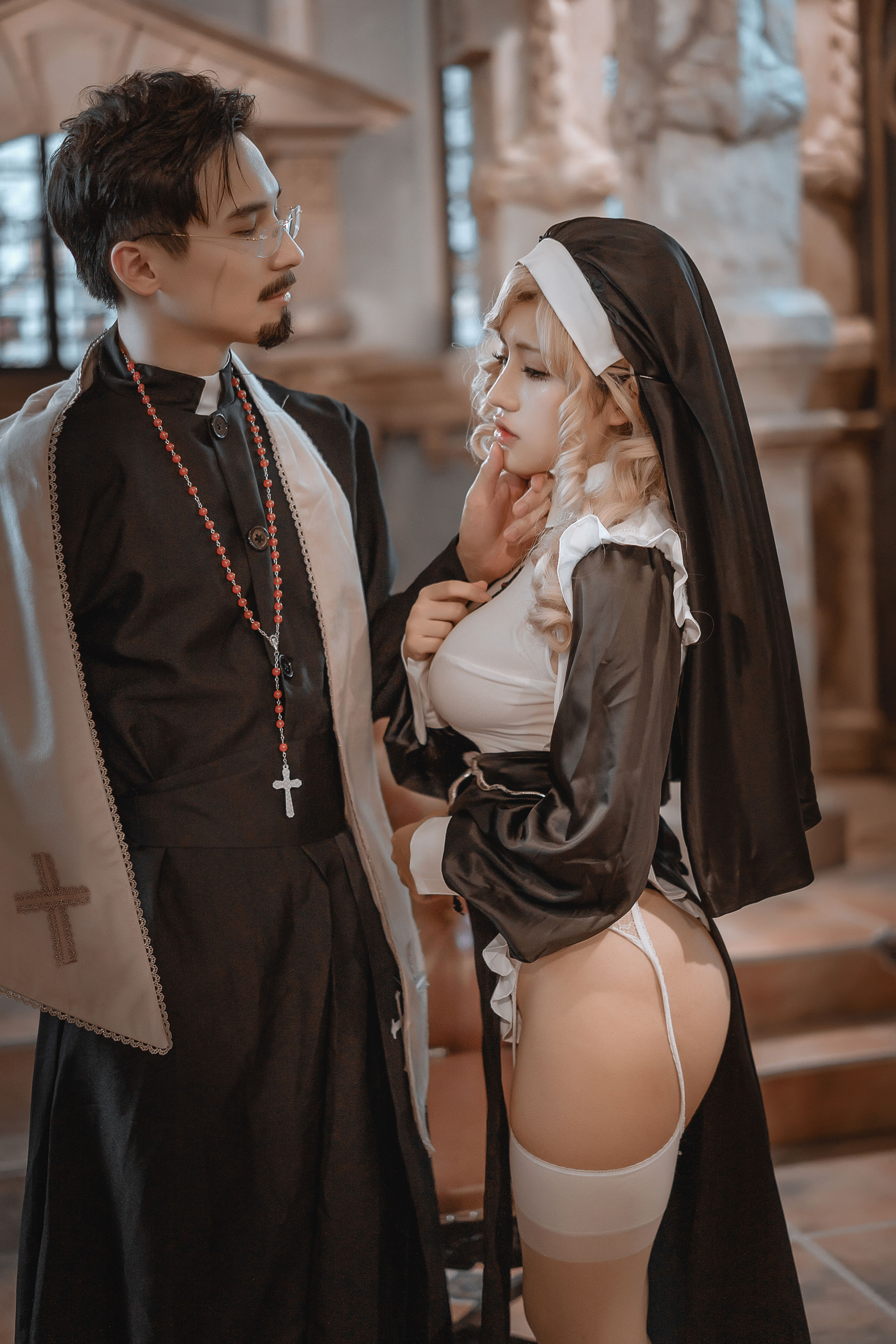  一笑芳香沁写真 - 神父修女 第27张