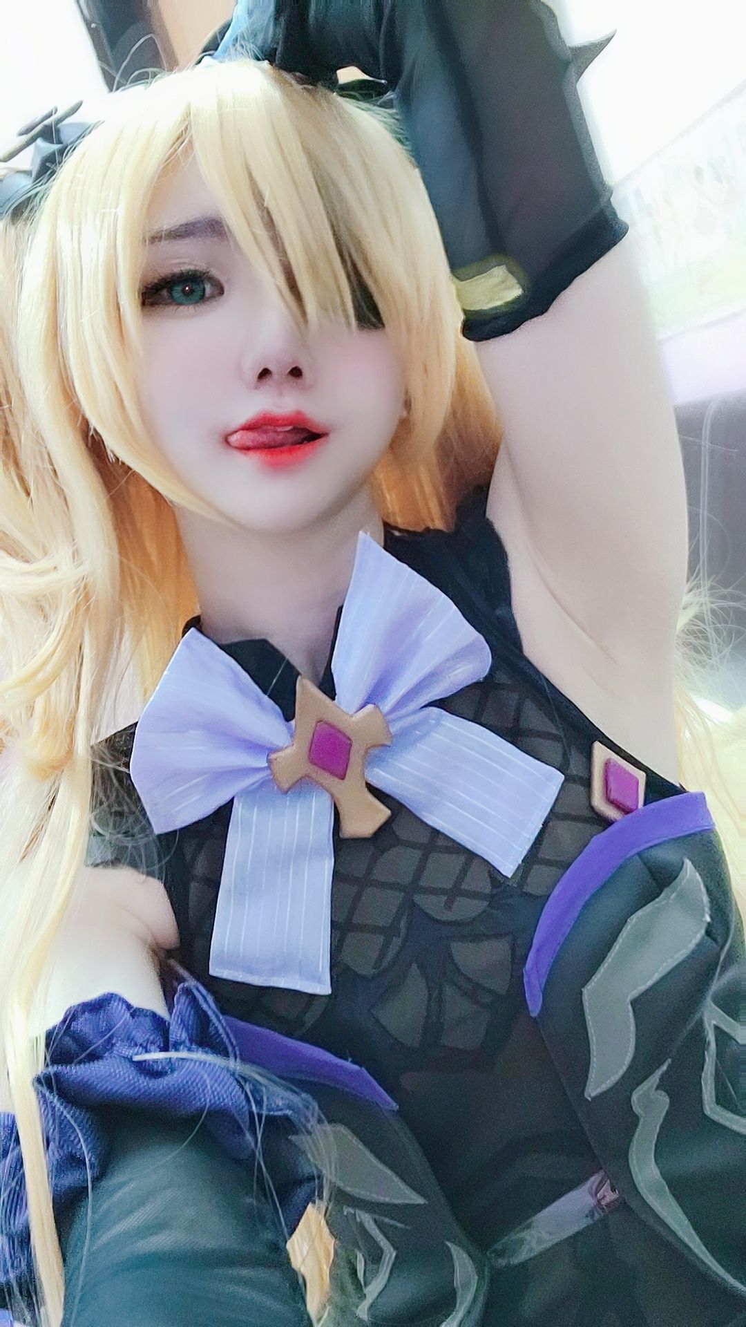  Sally Dorasnow - Fischl Selfie 第2张