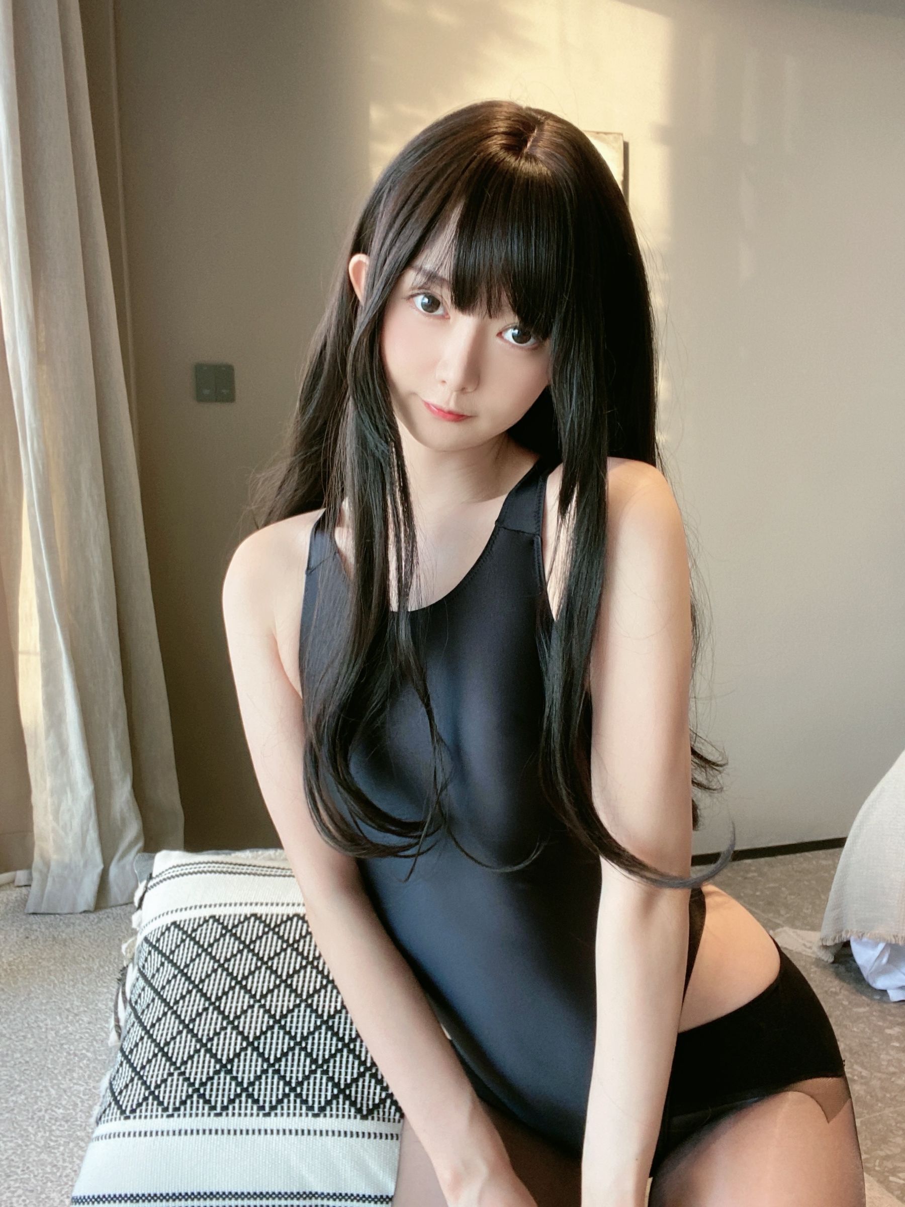  51酱 - 黑红泳装 第13张