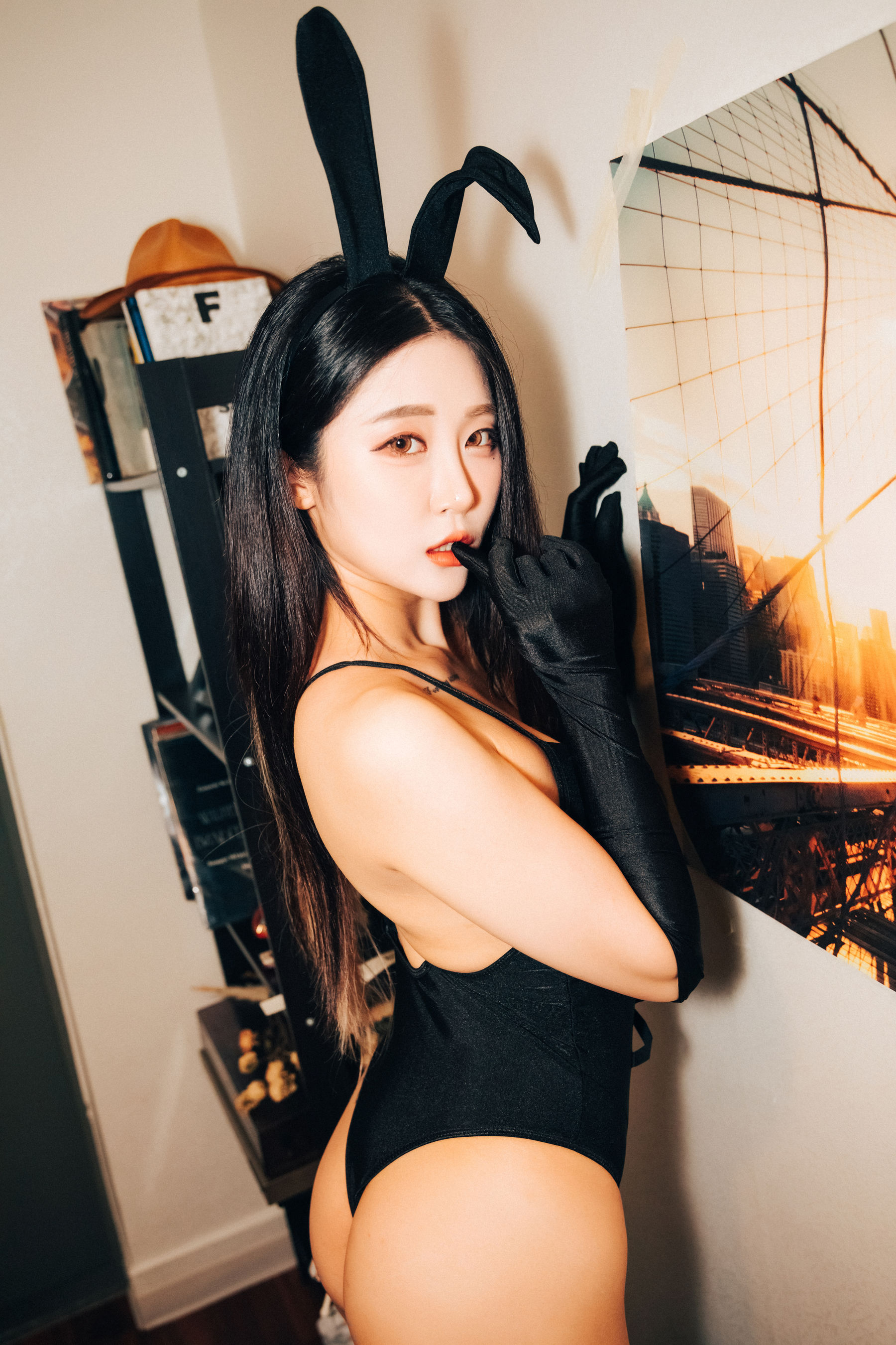 [LOOZY]  Bomi - Roomate 第10张