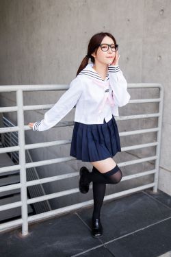 台湾美女张齐郡JULIE《长筒袜校服少女》