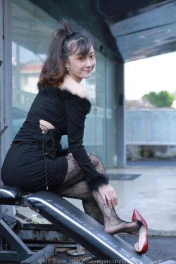 IESS异思趣向 - 模特:秋秋 《车上的故事》